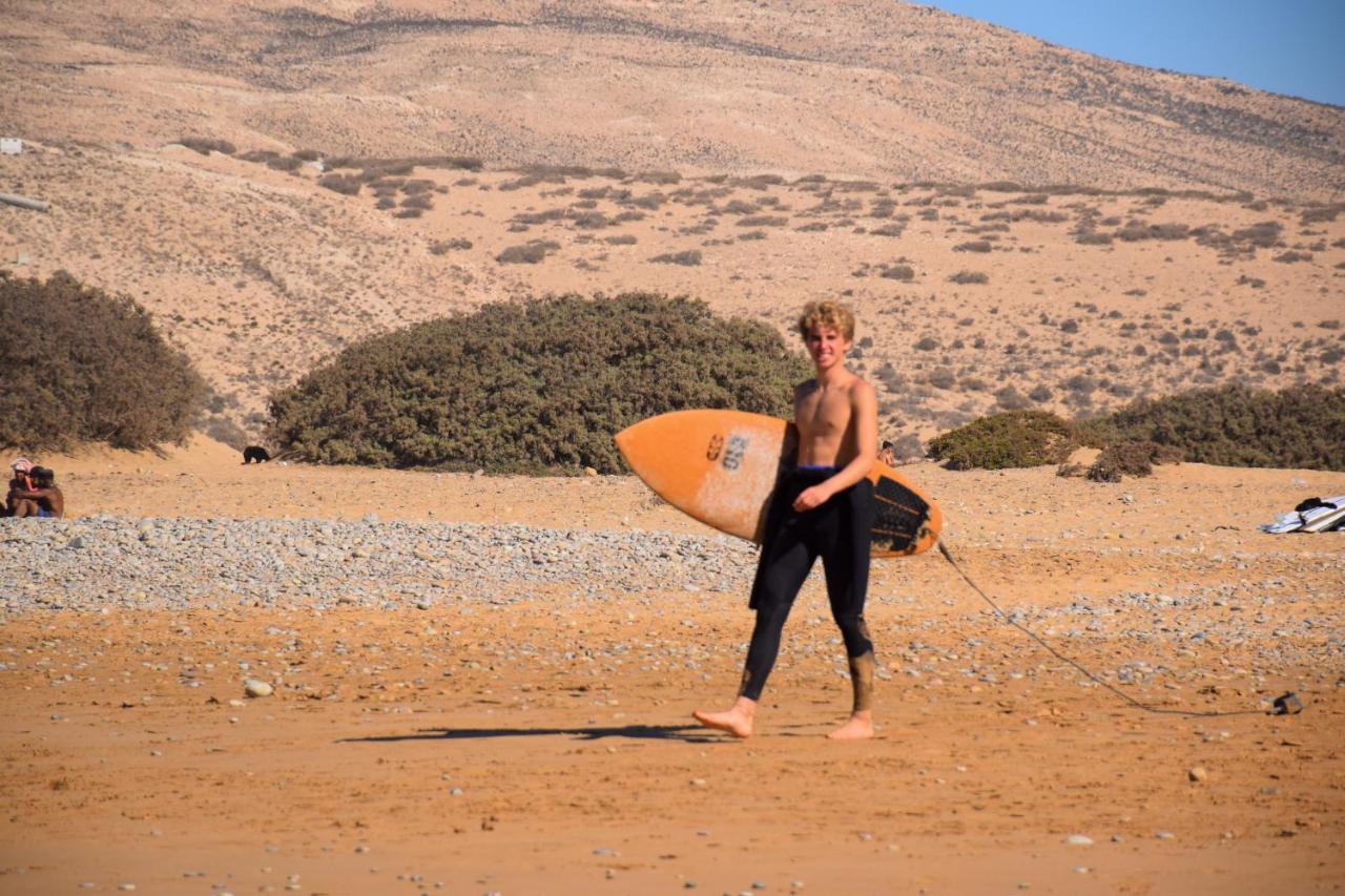 Tiziri Surf Maroc Hostel Tamraght Buitenkant foto